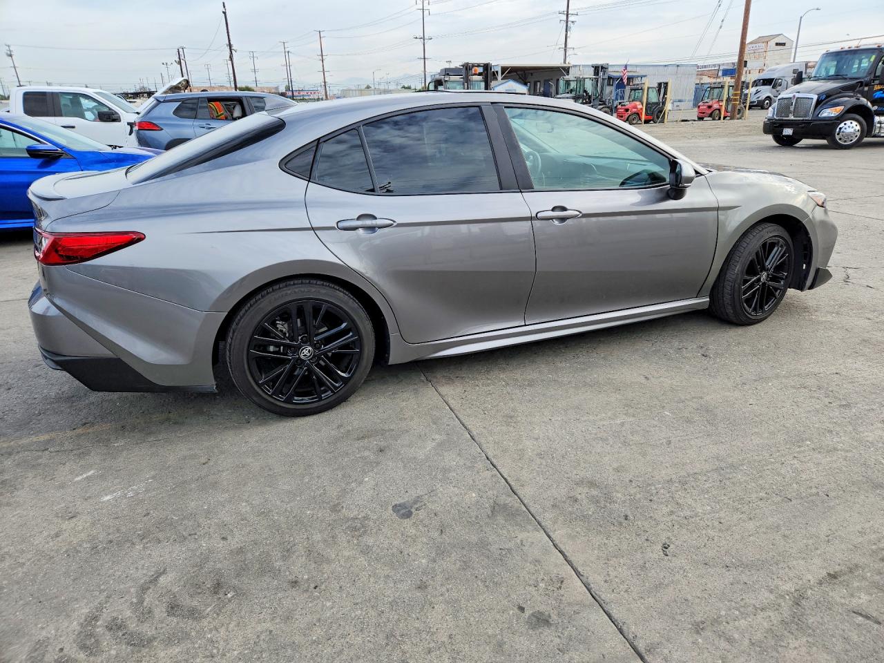 2025 Toyota Camry Se Gray vin: 4T1DAACK0SU622171