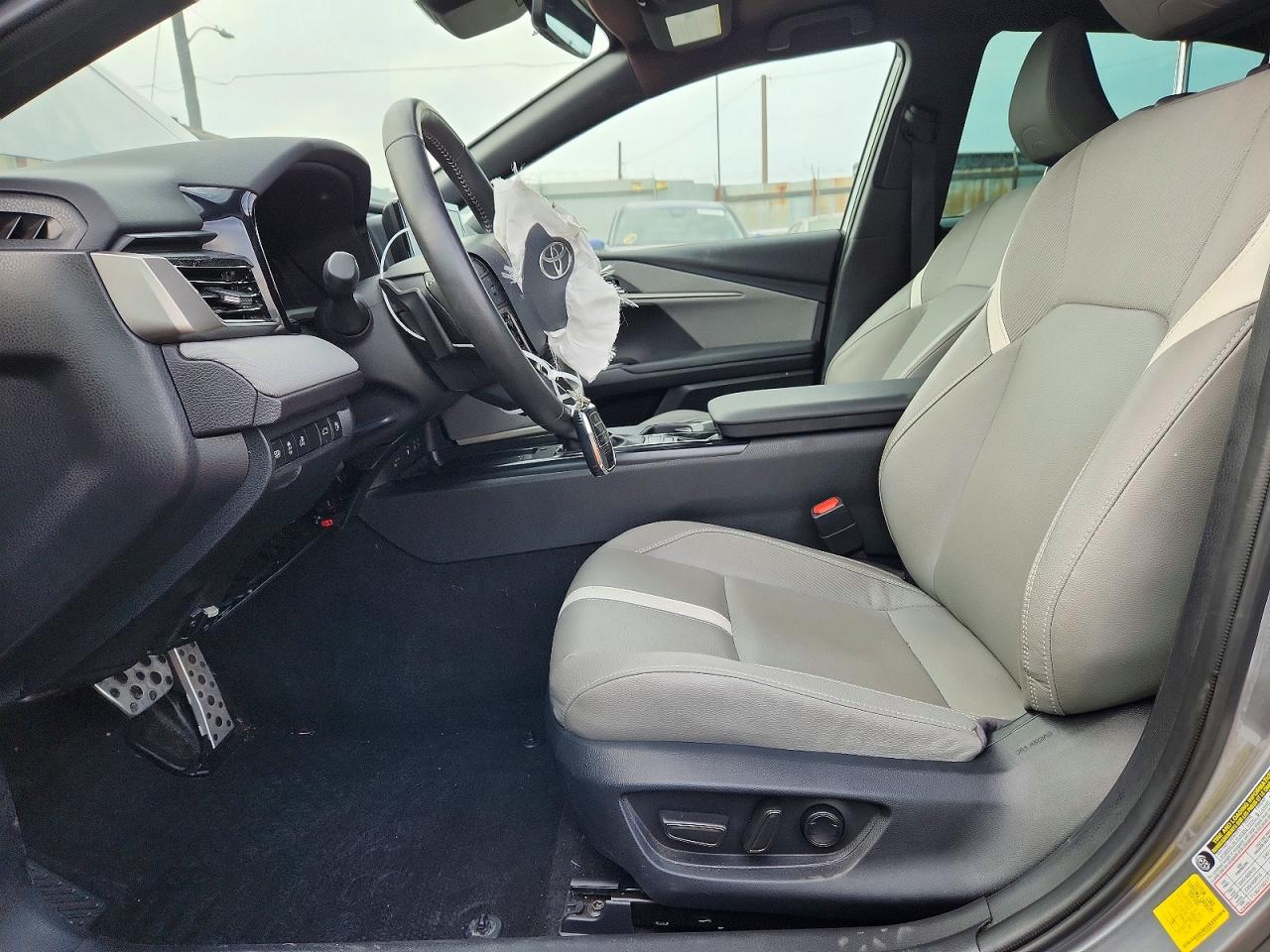 2025 Toyota Camry Se Gray vin: 4T1DAACK0SU622171