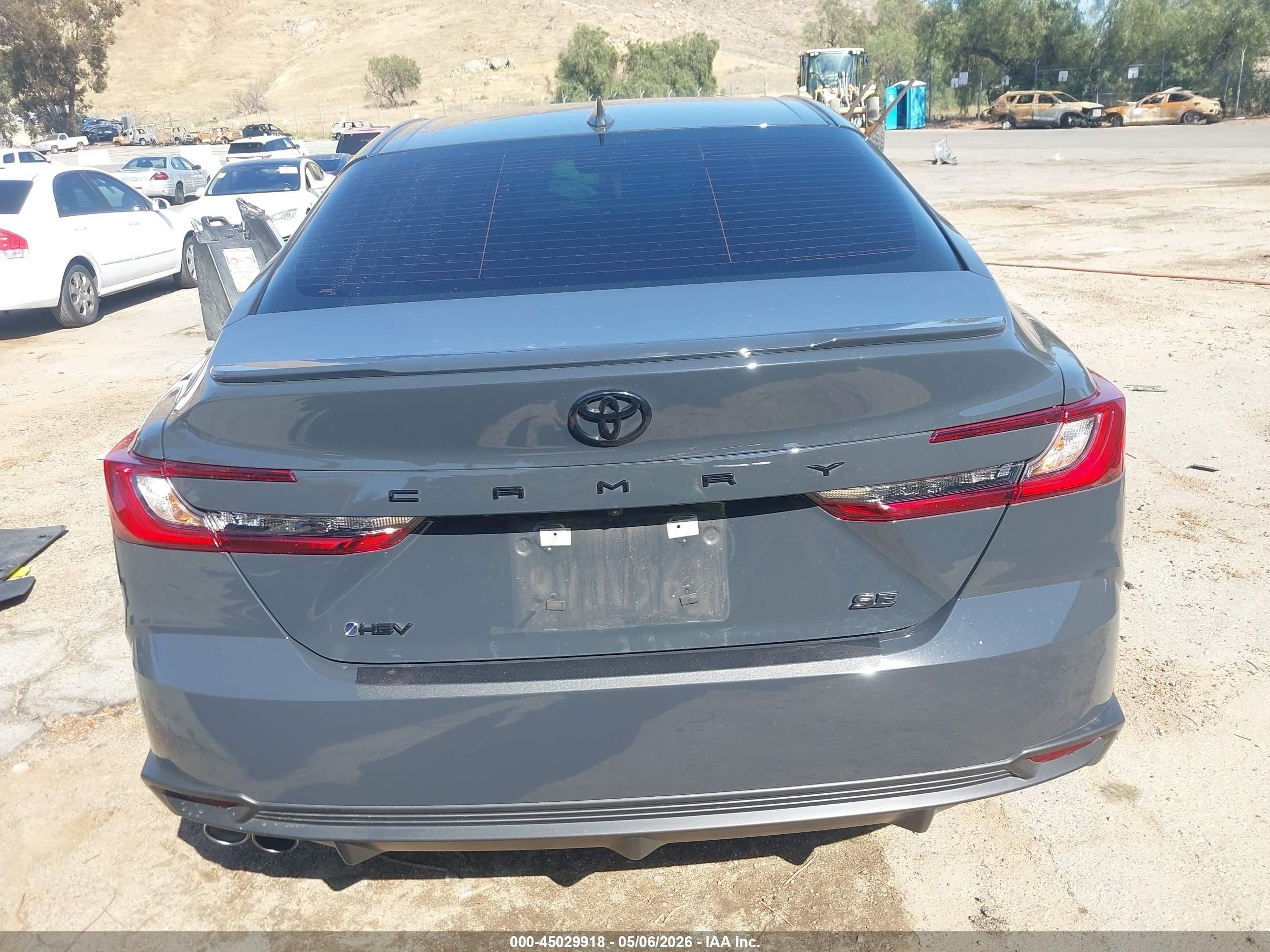 2025 Toyota Camry Se Серый vin: 4T1DAACK0SU637396