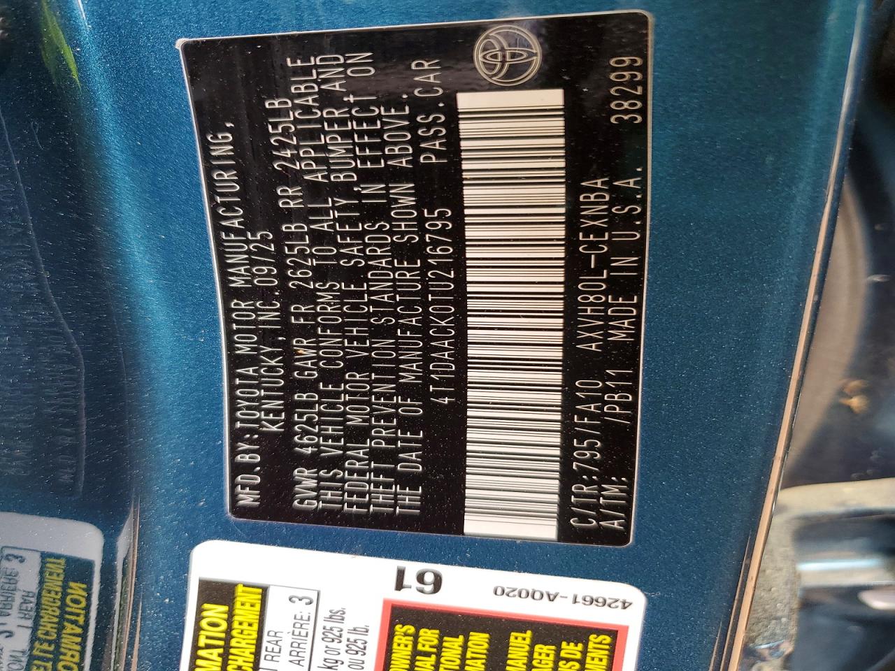 2026 Toyota Camry Le Blue vin: 4T1DAACK0TU216795