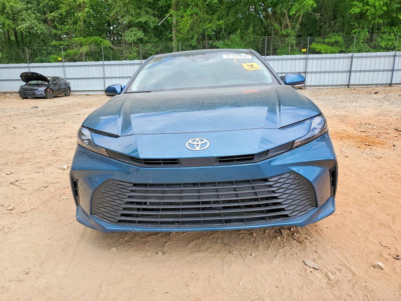 2026 Toyota Camry Le Blue vin: 4T1DAACK0TU216795