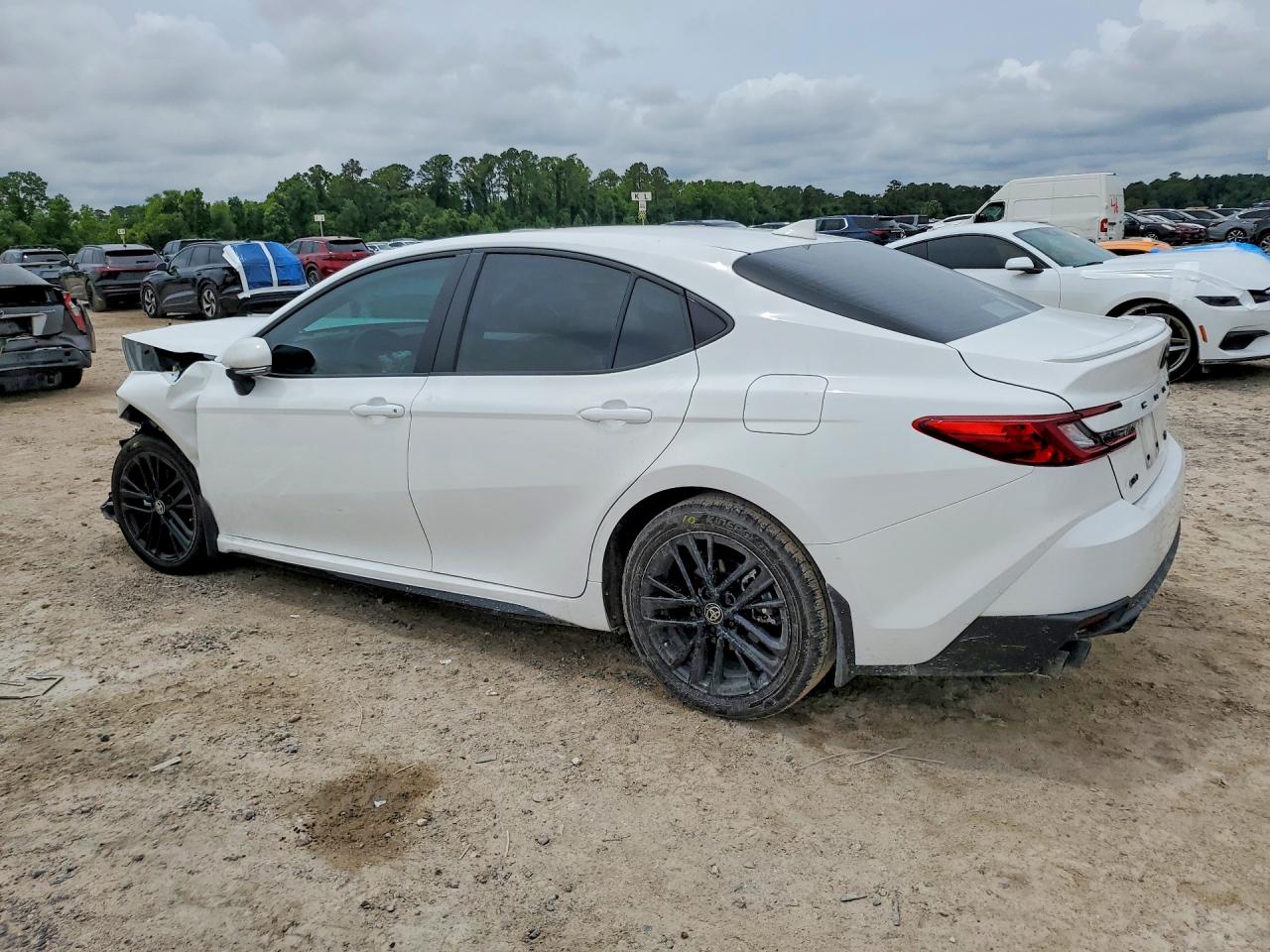 2026 Toyota Camry Se White vin: 4T1DAACK0TU239736