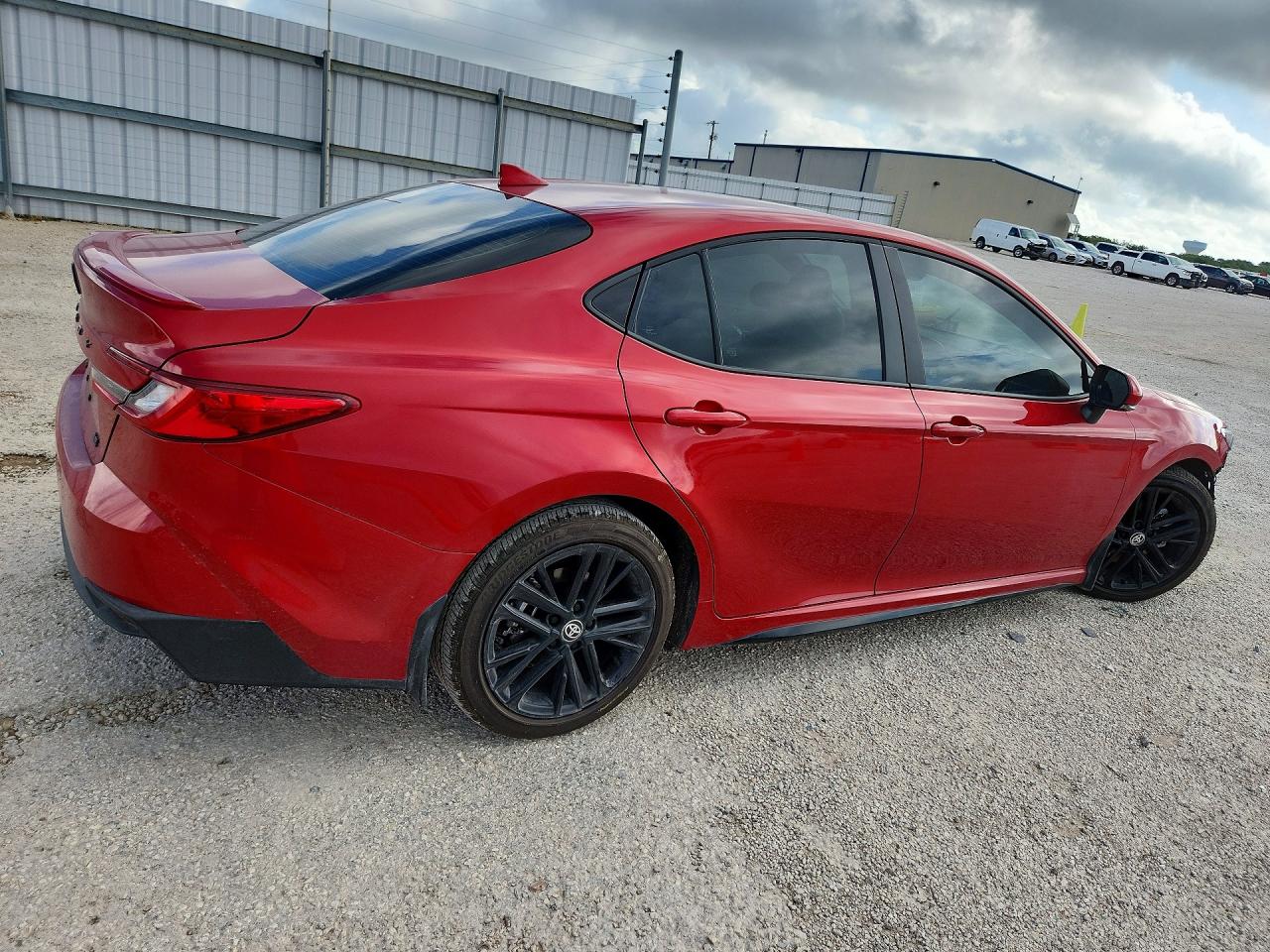 2026 Toyota Camry Se Red vin: 4T1DAACK0TU243267