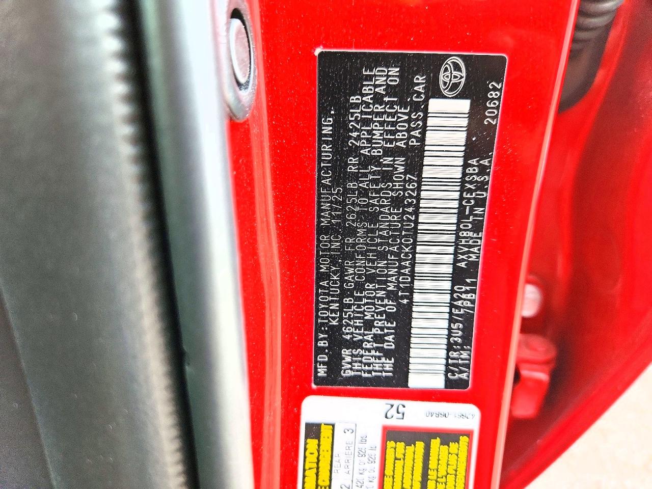 2026 Toyota Camry Se Red vin: 4T1DAACK0TU243267