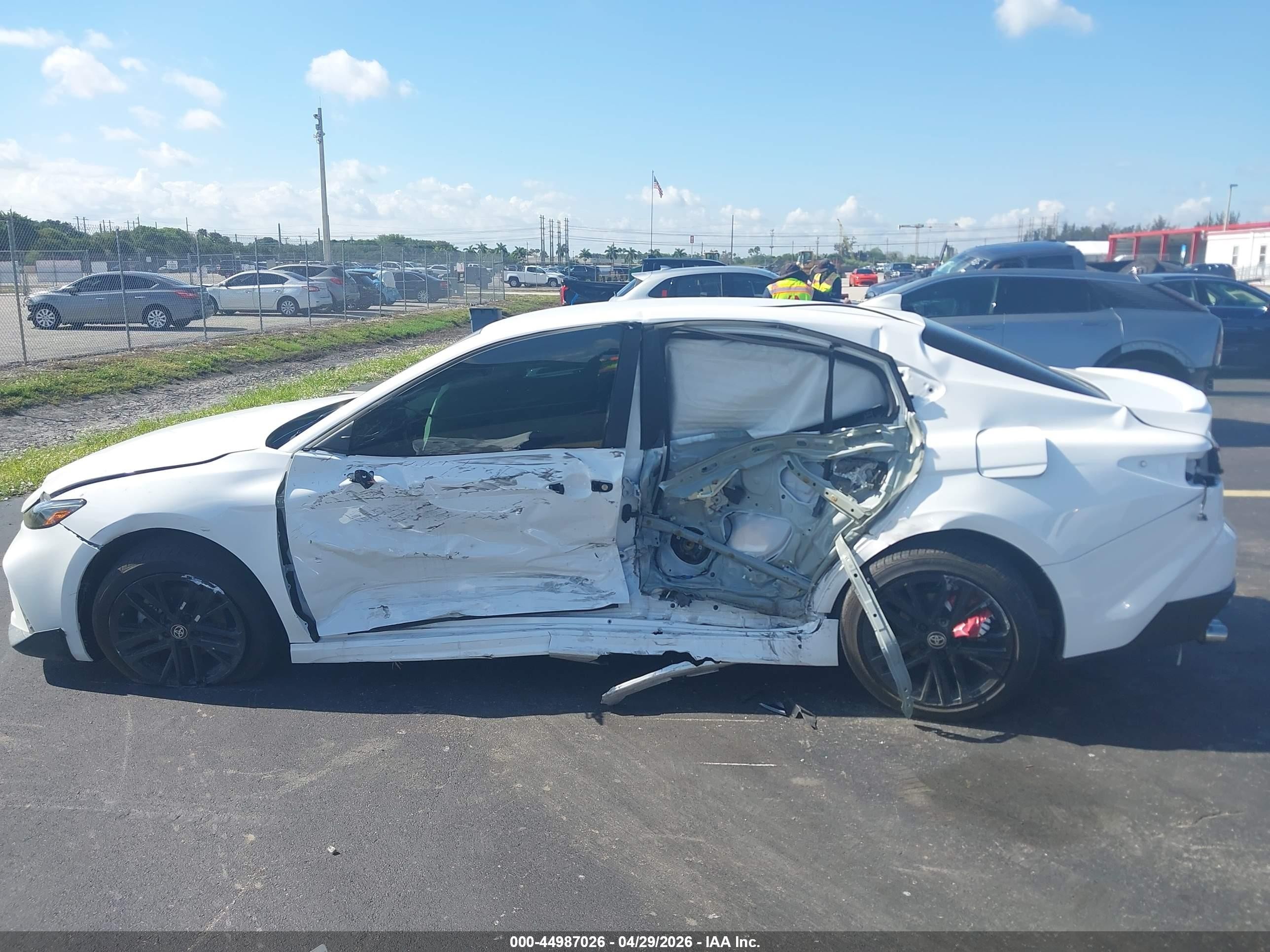 2026 Toyota Camry Se White vin: 4T1DAACK0TU653406