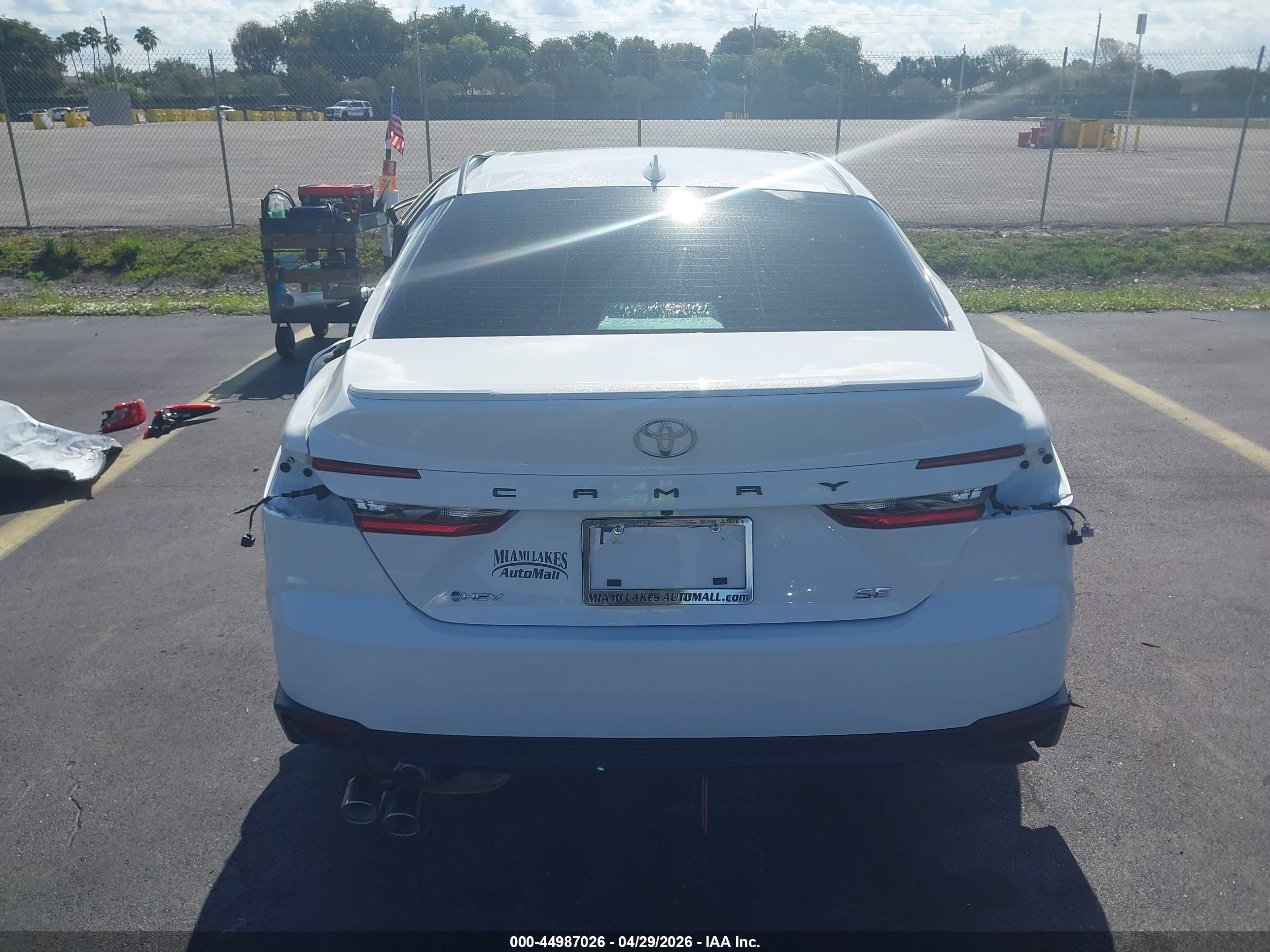 2026 Toyota Camry Se White vin: 4T1DAACK0TU653406
