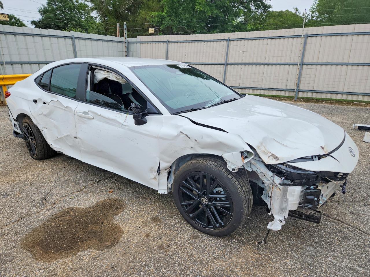 2026 Toyota Camry Se White vin: 4T1DAACK0TU683733