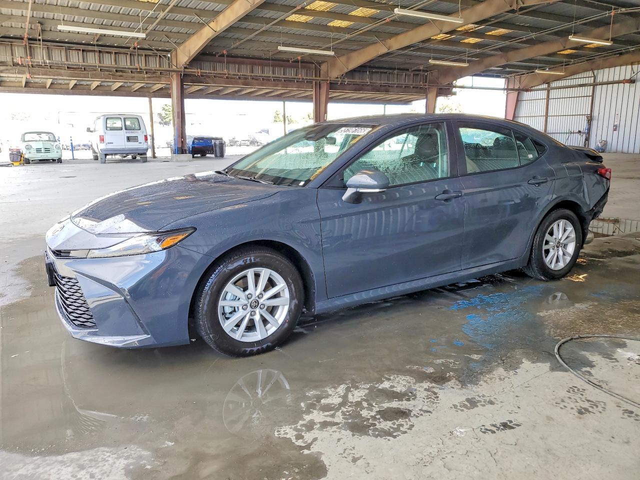2026 Toyota Camry Le Gray vin: 4T1DAACK0TU726208