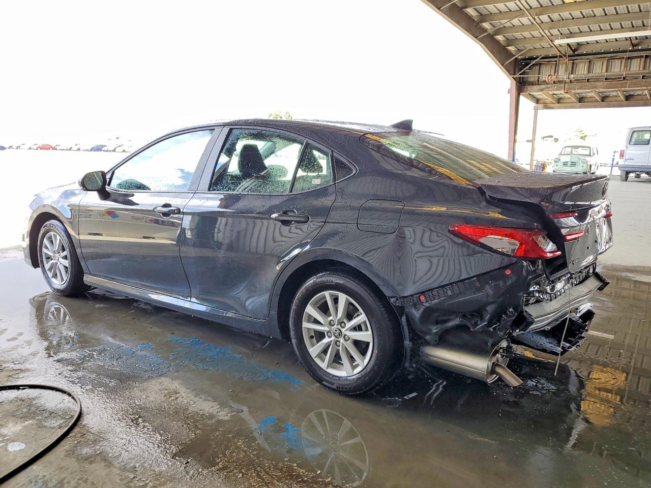 2026 Toyota Camry Le Gray vin: 4T1DAACK0TU726208