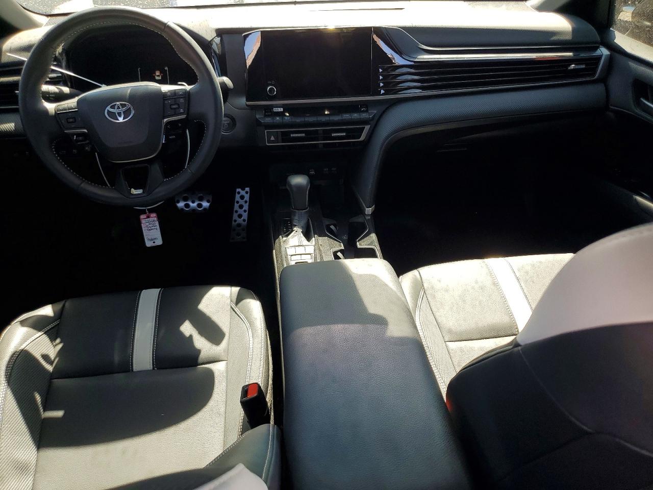 2025 Toyota Camry Se Gray vin: 4T1DAACK1SU015227