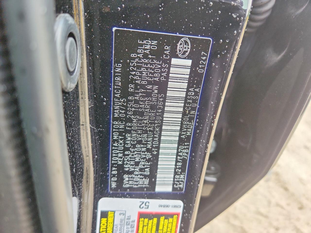 2025 Toyota Camry Se Black vin: 4T1DAACK1SU143645