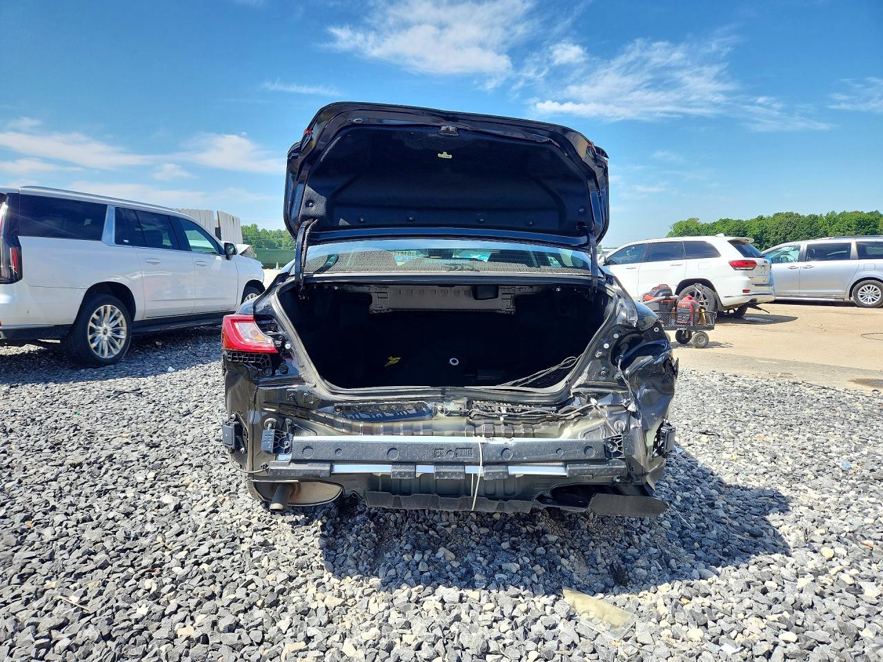 2025 Toyota Camry Le Black vin: 4T1DAACK1SU205464
