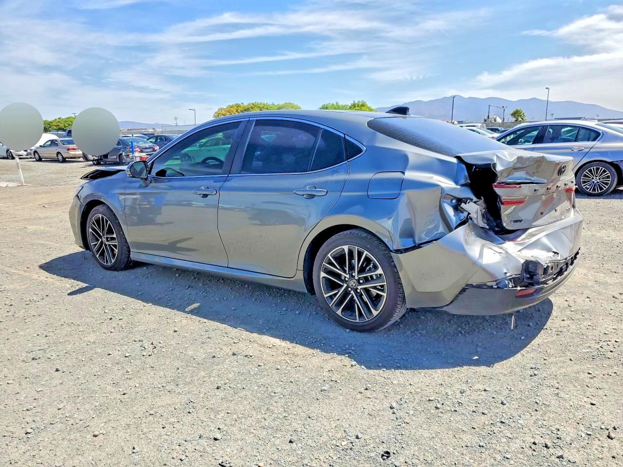 2026 Toyota Camry Xle Серый vin: 4T1DAACK1TU283907