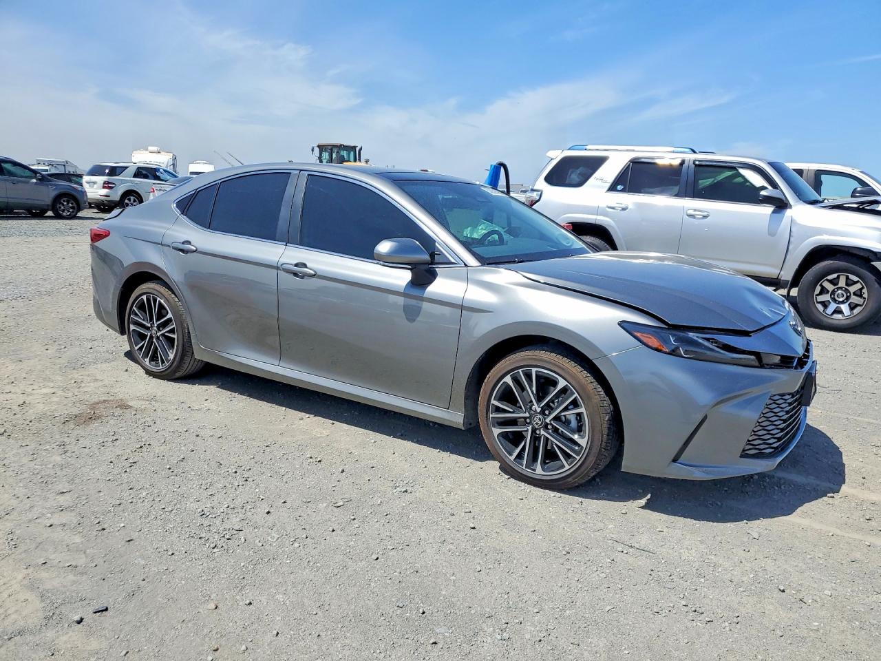 2026 Toyota Camry Xle Серый vin: 4T1DAACK1TU283907