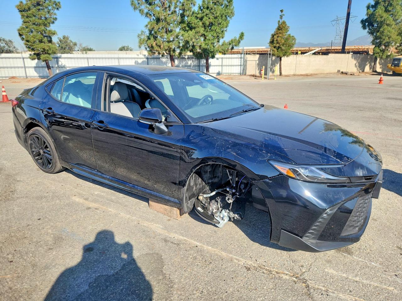 2026 Toyota Camry Se Black vin: 4T1DAACK1TU738397