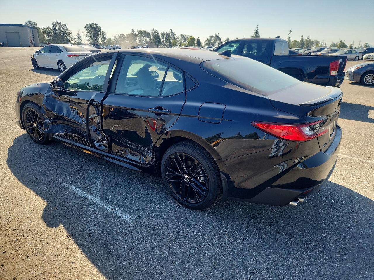 2026 Toyota Camry Se Black vin: 4T1DAACK1TU738397