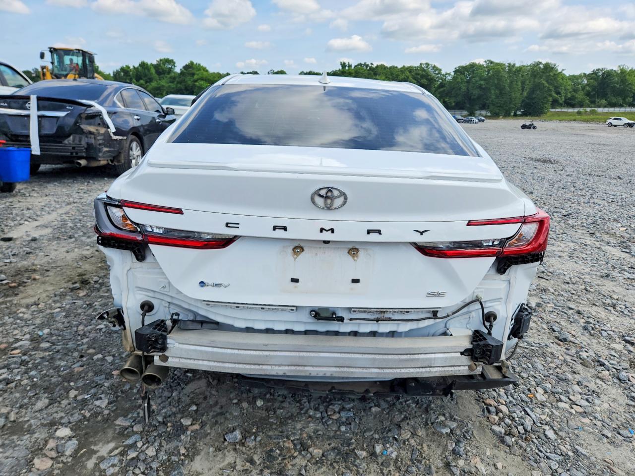 2025 Toyota Camry Se White vin: 4T1DAACK2SU085187