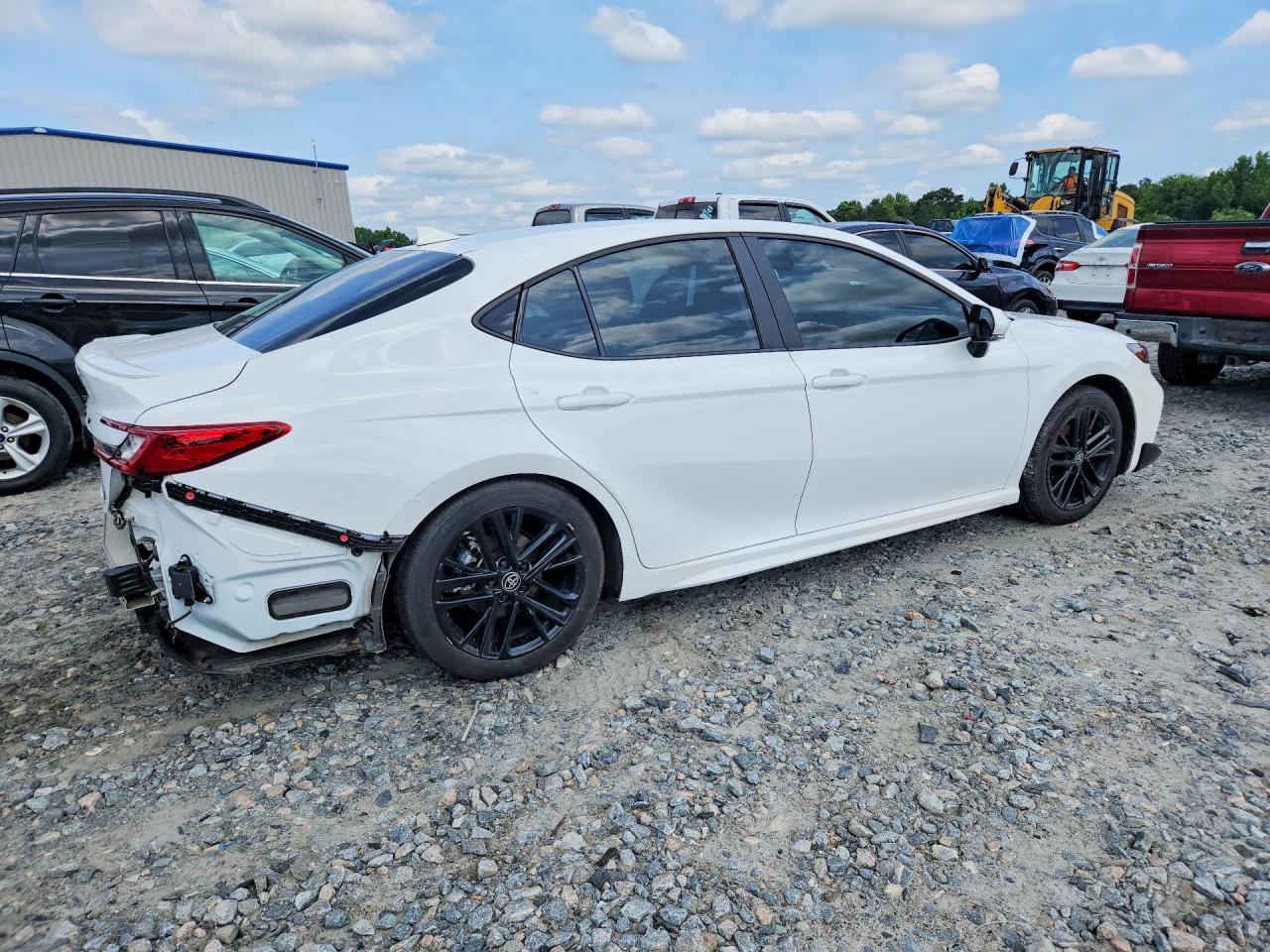 2025 Toyota Camry Se White vin: 4T1DAACK2SU085187