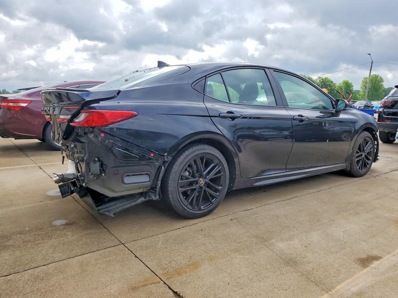 2025 Toyota Camry Se Black vin: 4T1DAACK2SU127857