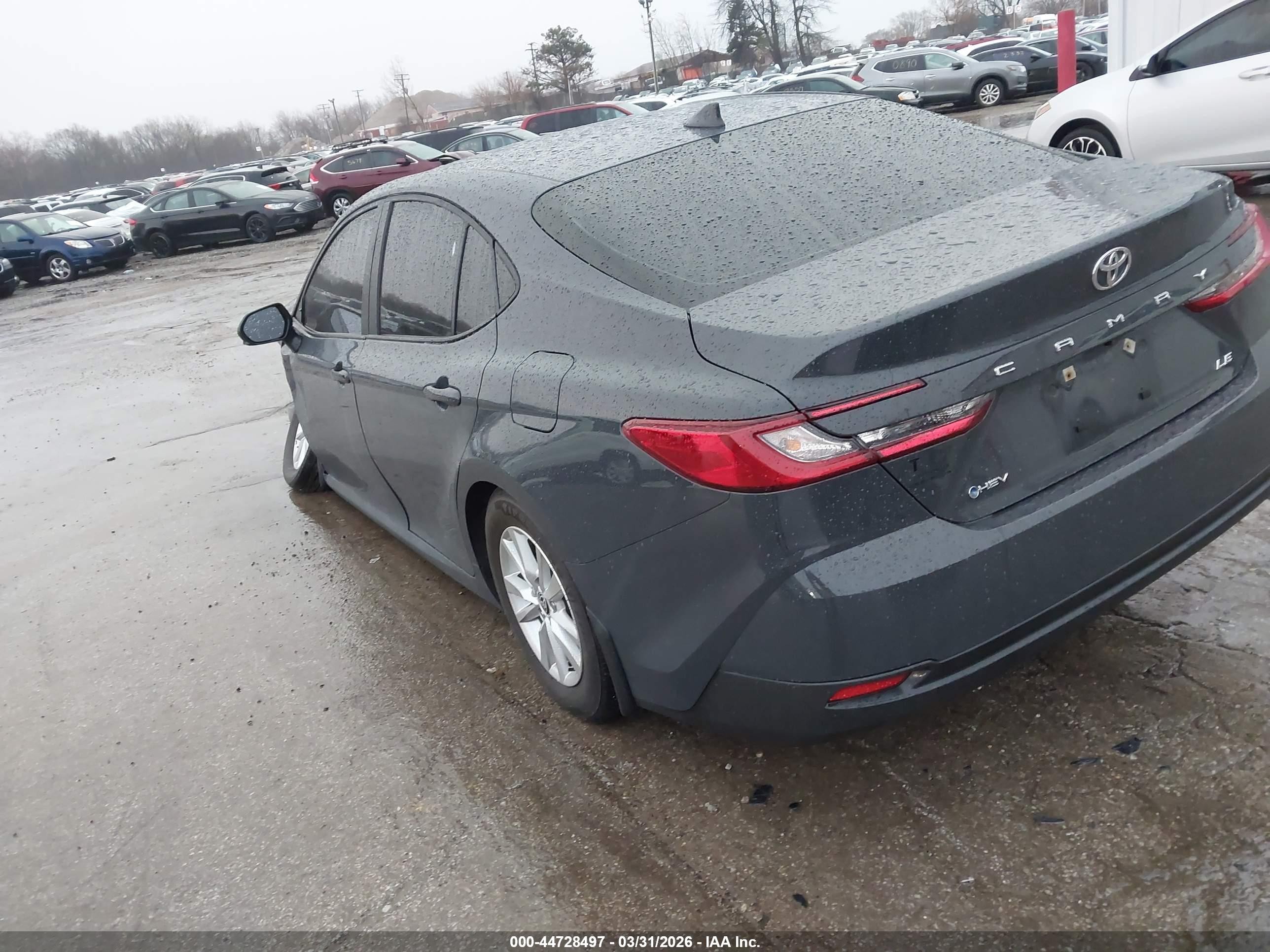 2025 Toyota Camry Le Gray vin: 4T1DAACK2SU191509