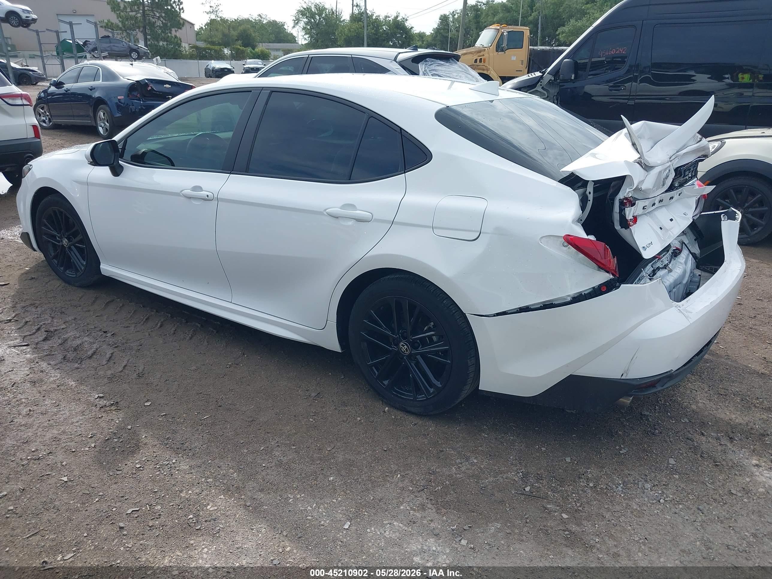 2025 Toyota Camry Se Белый vin: 4T1DAACK2SU506955