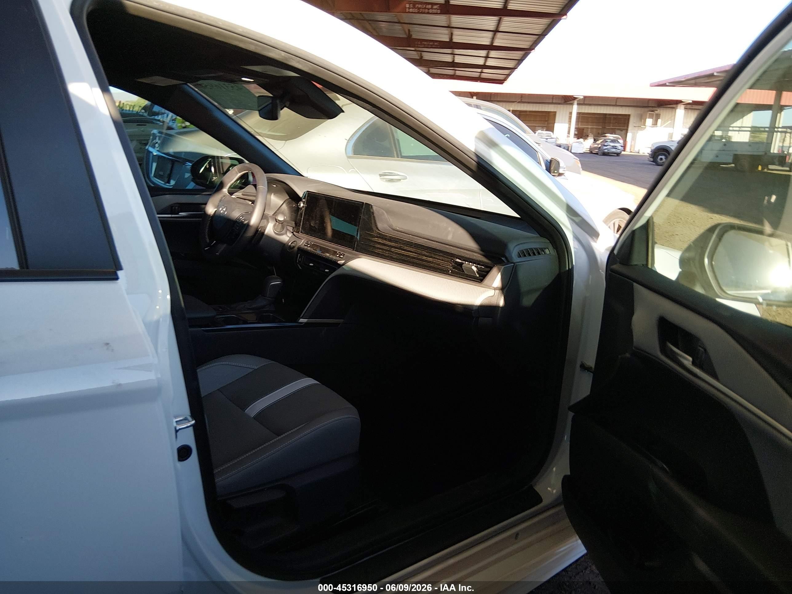 2025 Toyota Camry Se White vin: 4T1DAACK2SU603959