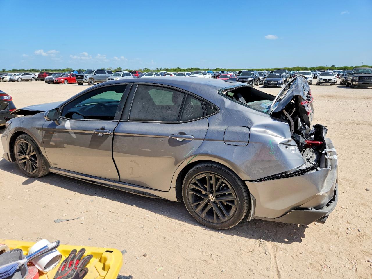2025 Toyota Camry Se Серый vin: 4T1DAACK2SU614380