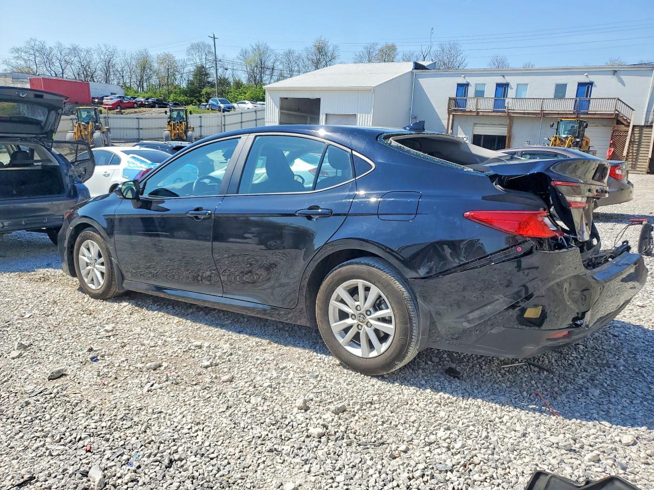 2025 Toyota Camry Le Black vin: 4T1DAACK2SU634614