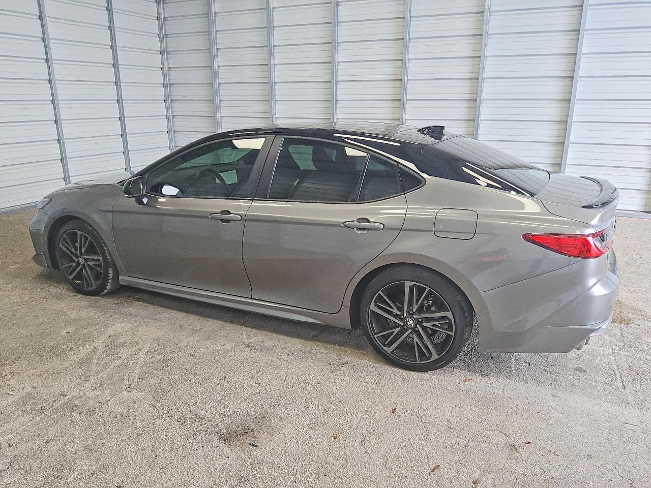 2025 Toyota Camry Xse Silver vin: 4T1DAACK2SU639568