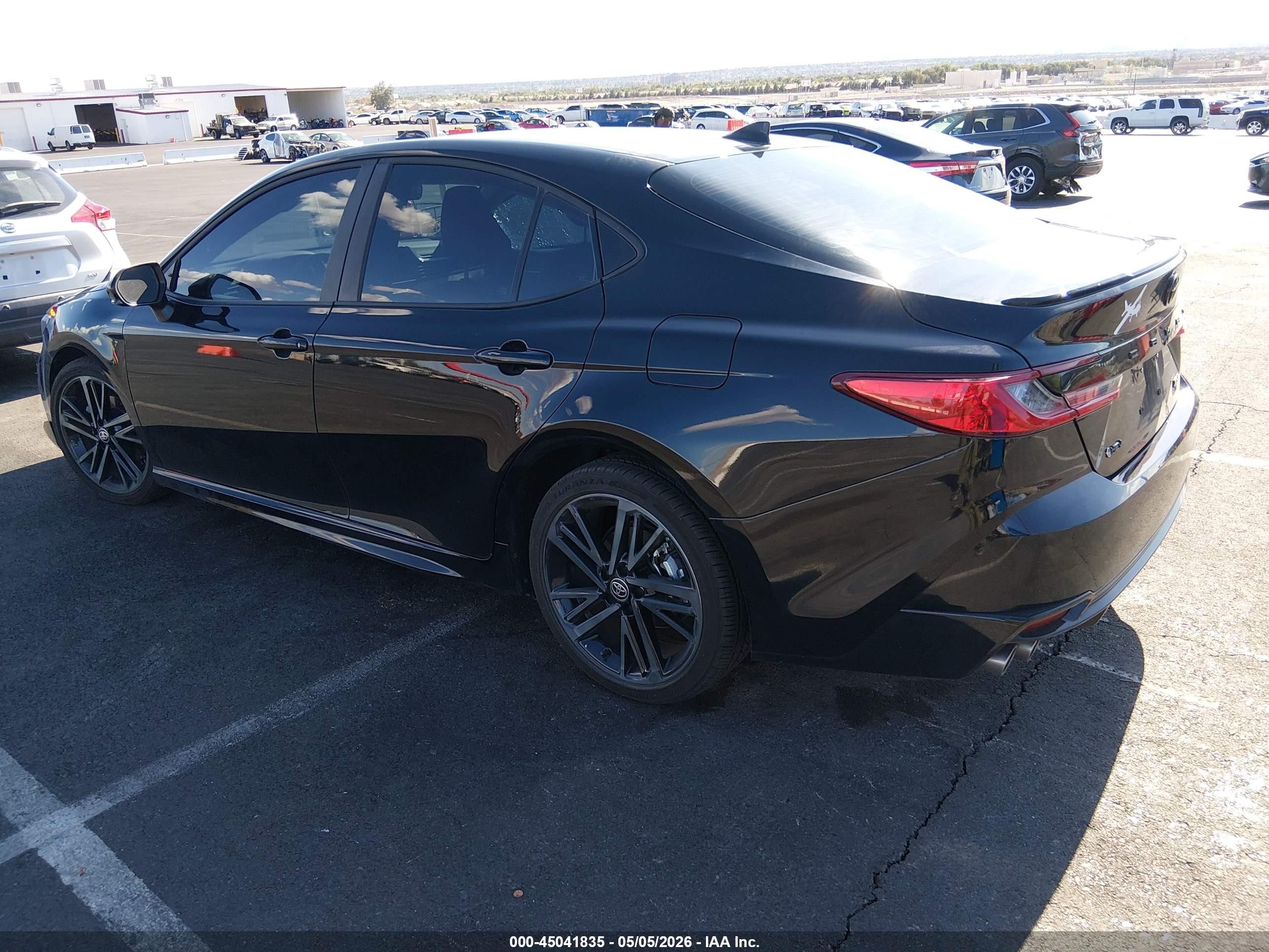 2026 Toyota Camry Xse Черный vin: 4T1DAACK2TU223893