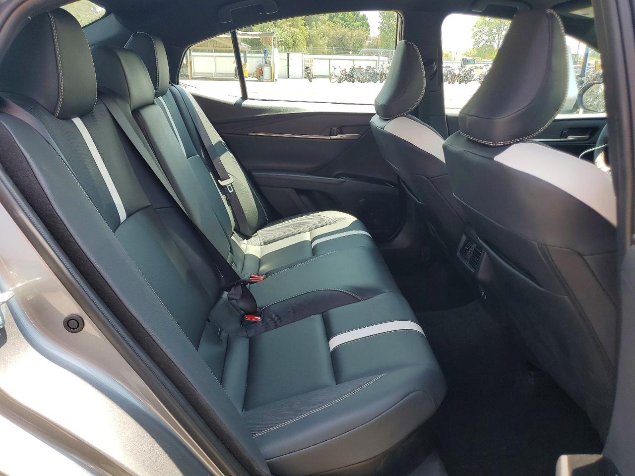 2026 Toyota Camry Se Gray vin: 4T1DAACK2TU274164