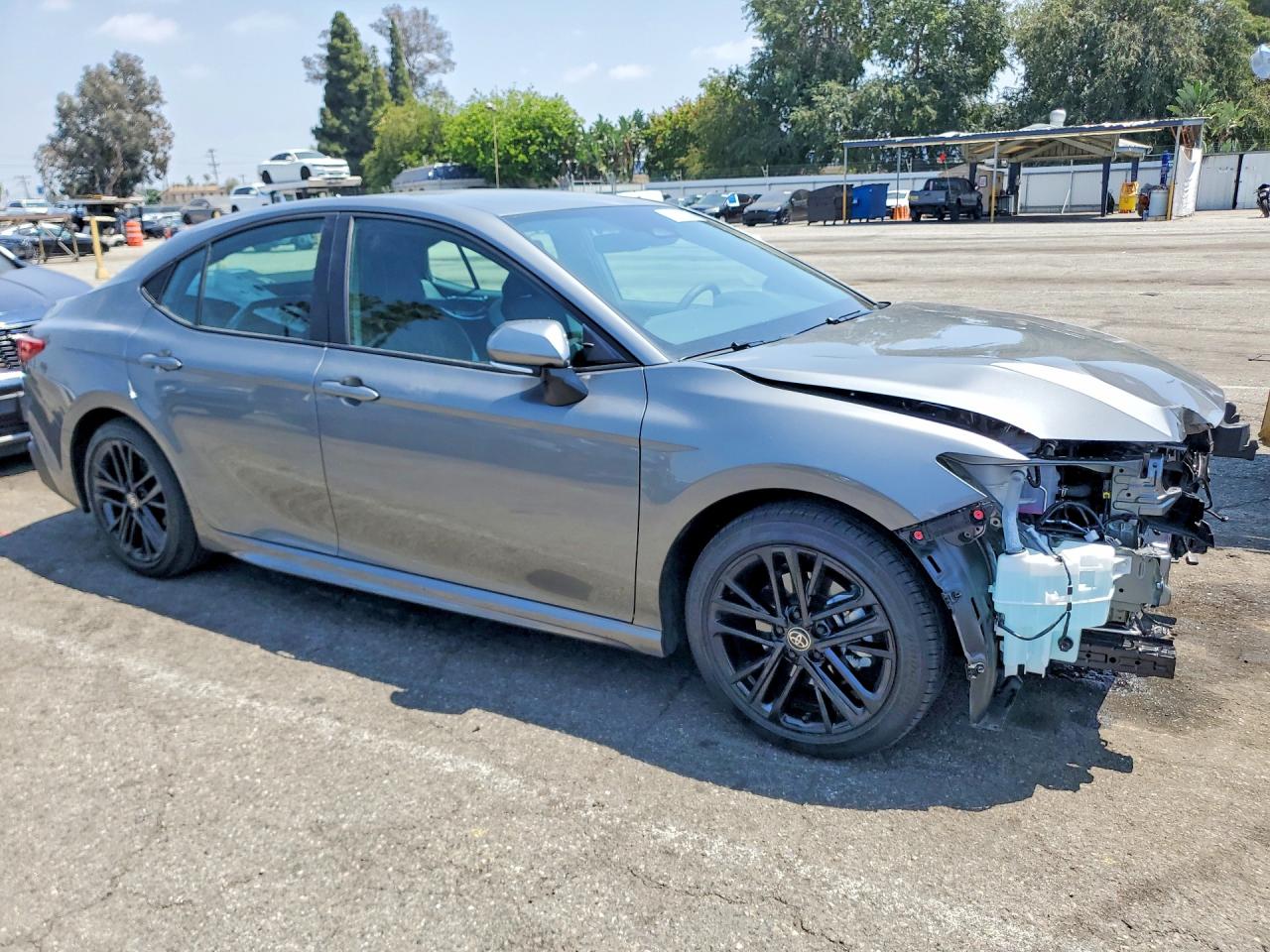 2026 Toyota Camry Se Gray vin: 4T1DAACK2TU274164