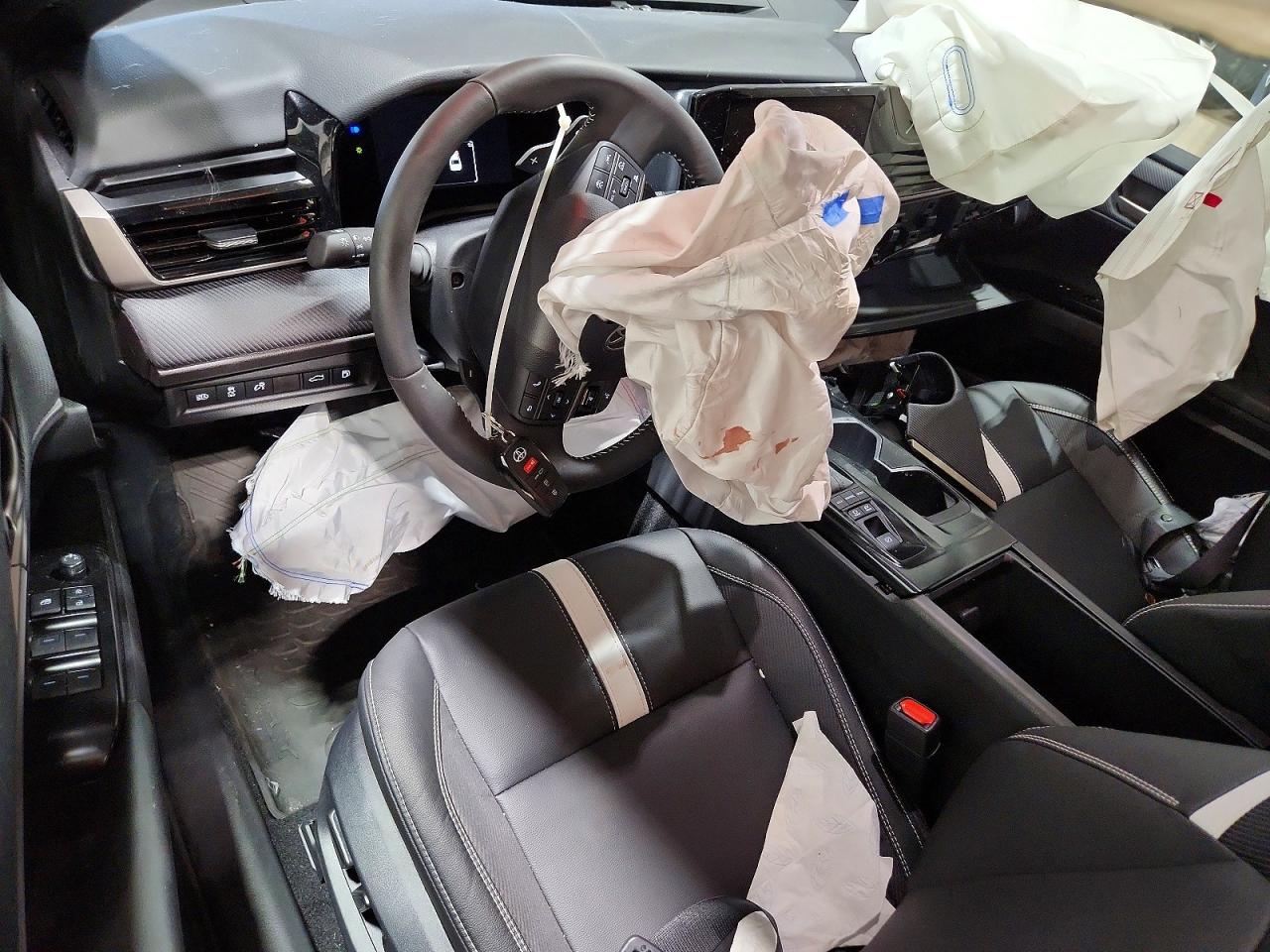 2026 Toyota Camry Se Black vin: 4T1DAACK2TU288999