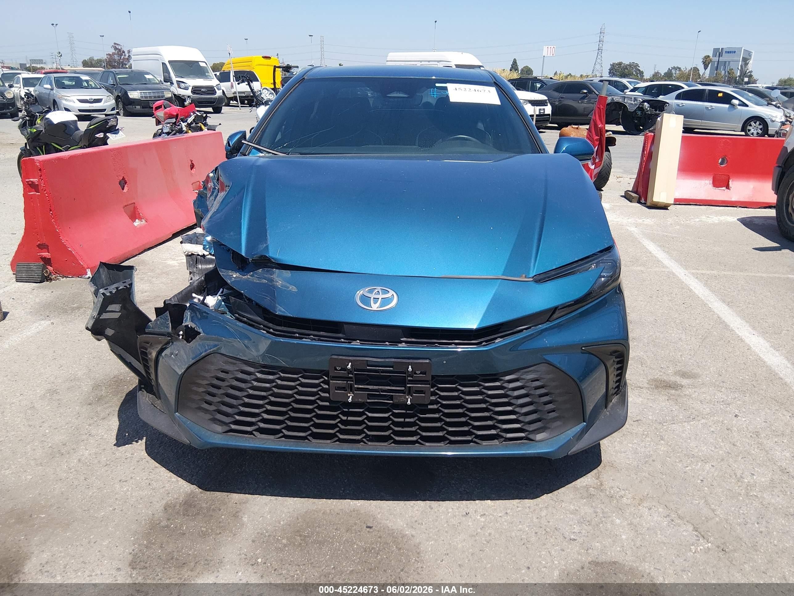 2025 Toyota Camry Se Синий vin: 4T1DAACK3SU514627