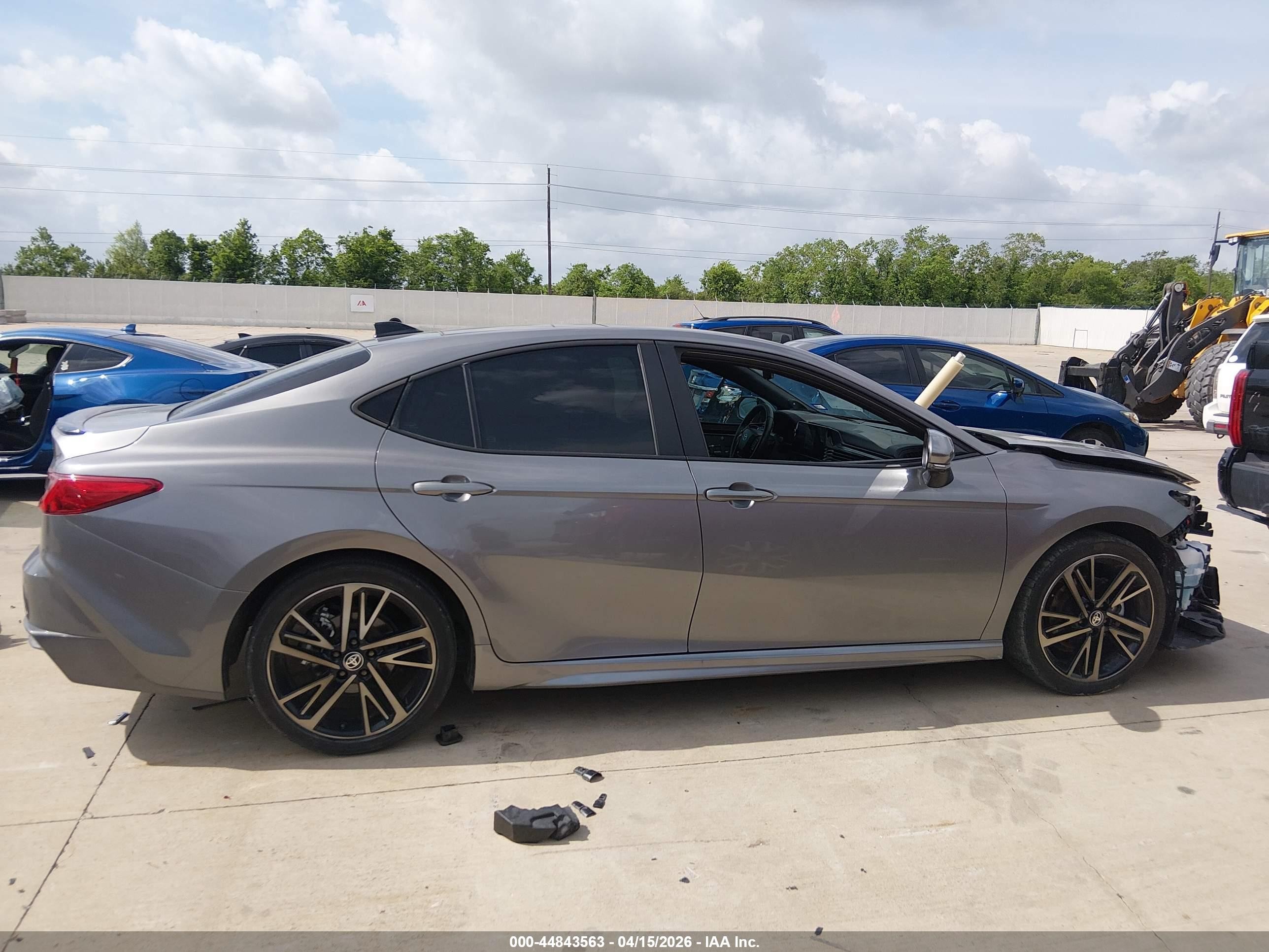2025 Toyota Camry Xse Серый vin: 4T1DAACK3SU534263