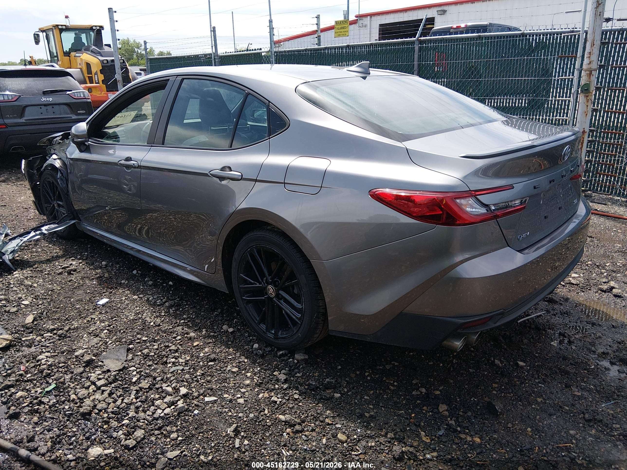 2025 Toyota Camry Se Silver vin: 4T1DAACK3SU593913