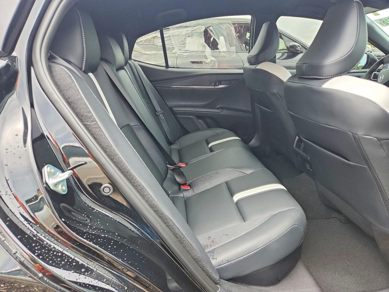 2026 Toyota Camry Se Black vin: 4T1DAACK3TU214443