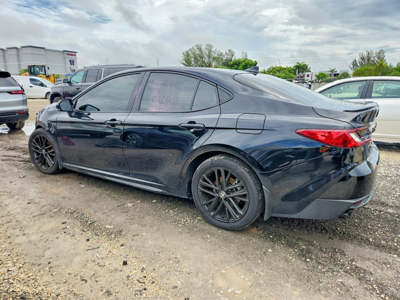 2026 Toyota Camry Se Black vin: 4T1DAACK3TU214443