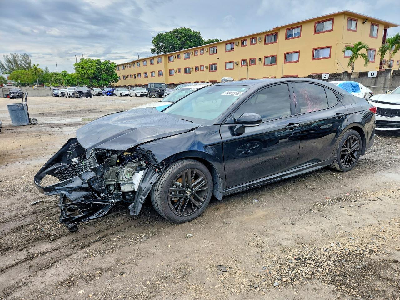 2026 Toyota Camry Se Black vin: 4T1DAACK3TU214443