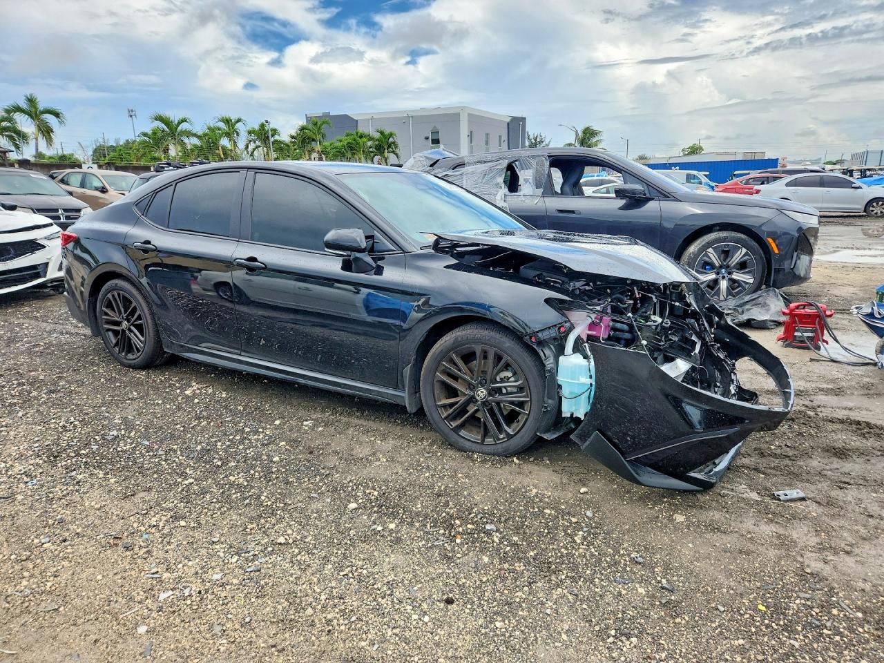 2026 Toyota Camry Se Black vin: 4T1DAACK3TU214443