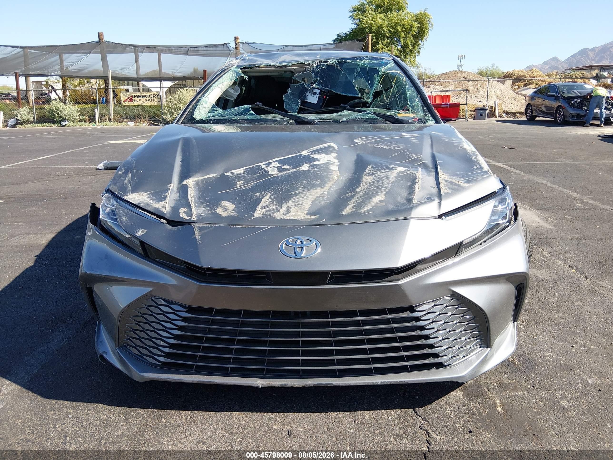 2026 Toyota Camry Xle Gray vin: 4T1DAACK3TU275310