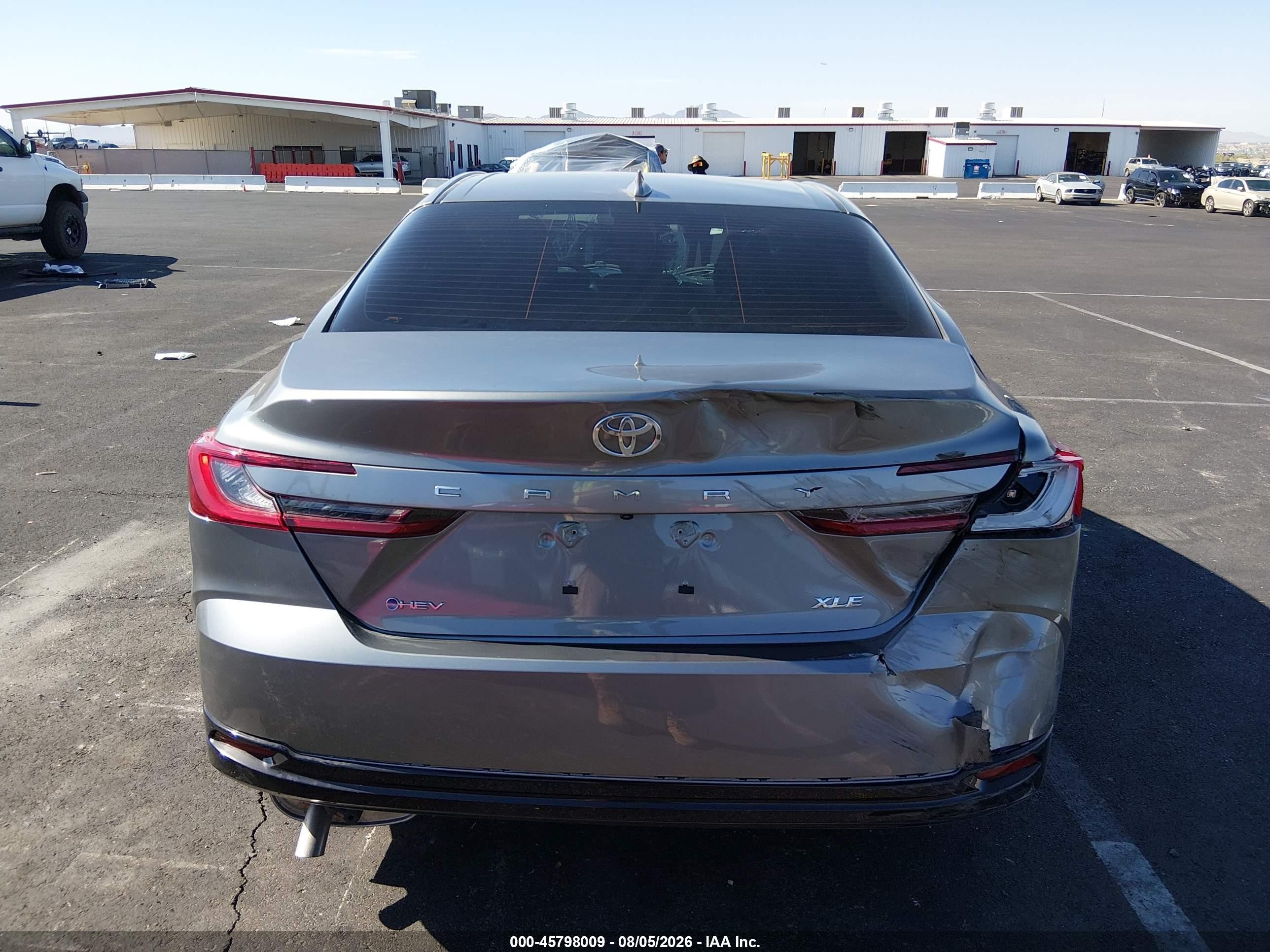 2026 Toyota Camry Xle Gray vin: 4T1DAACK3TU275310