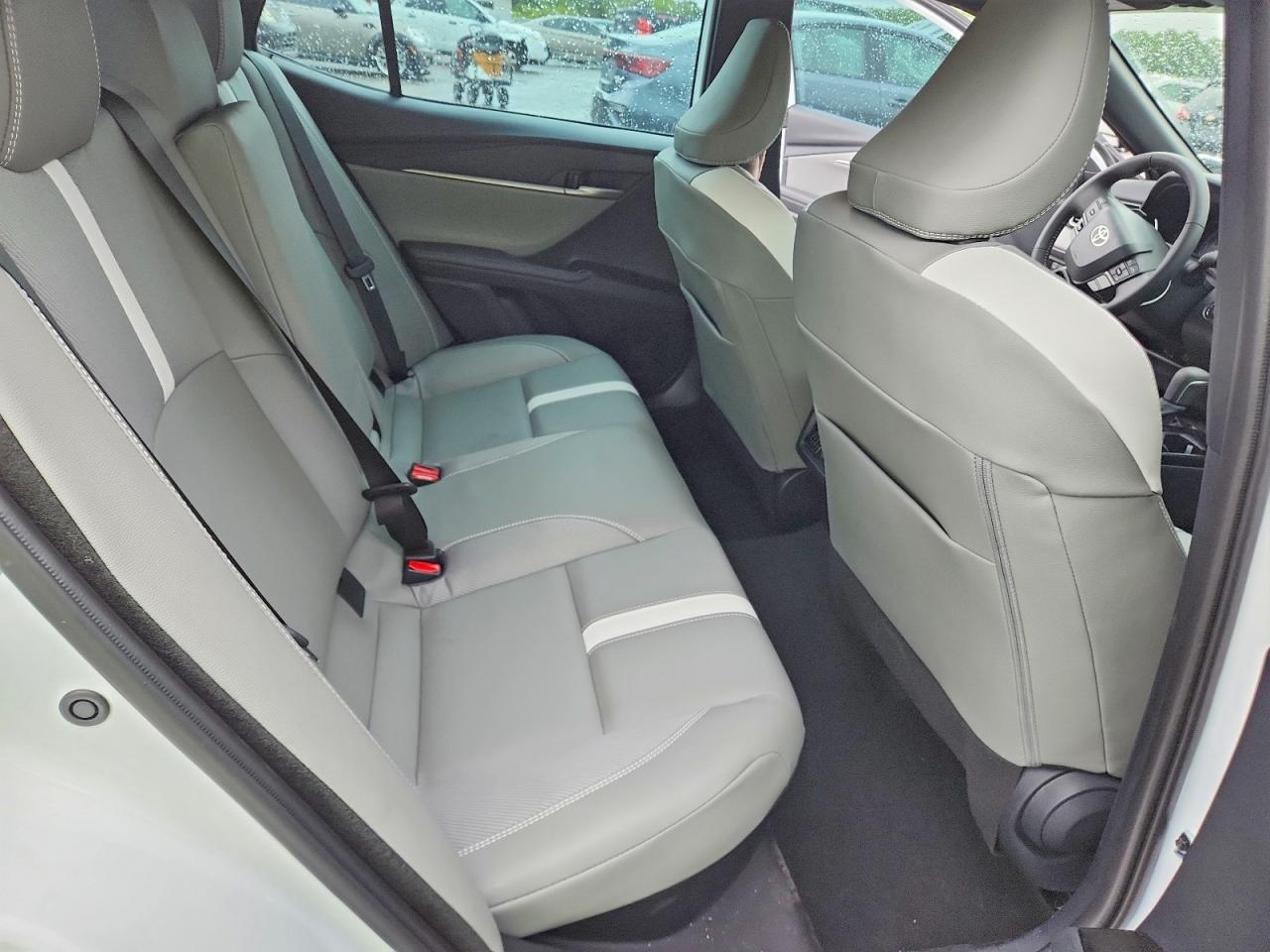 2026 Toyota Camry Se Белый vin: 4T1DAACK3TU690630