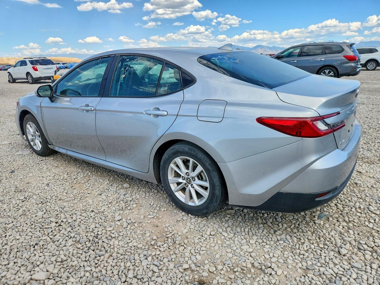 2025 Toyota Camry Le Silver vin: 4T1DAACK4SU008367