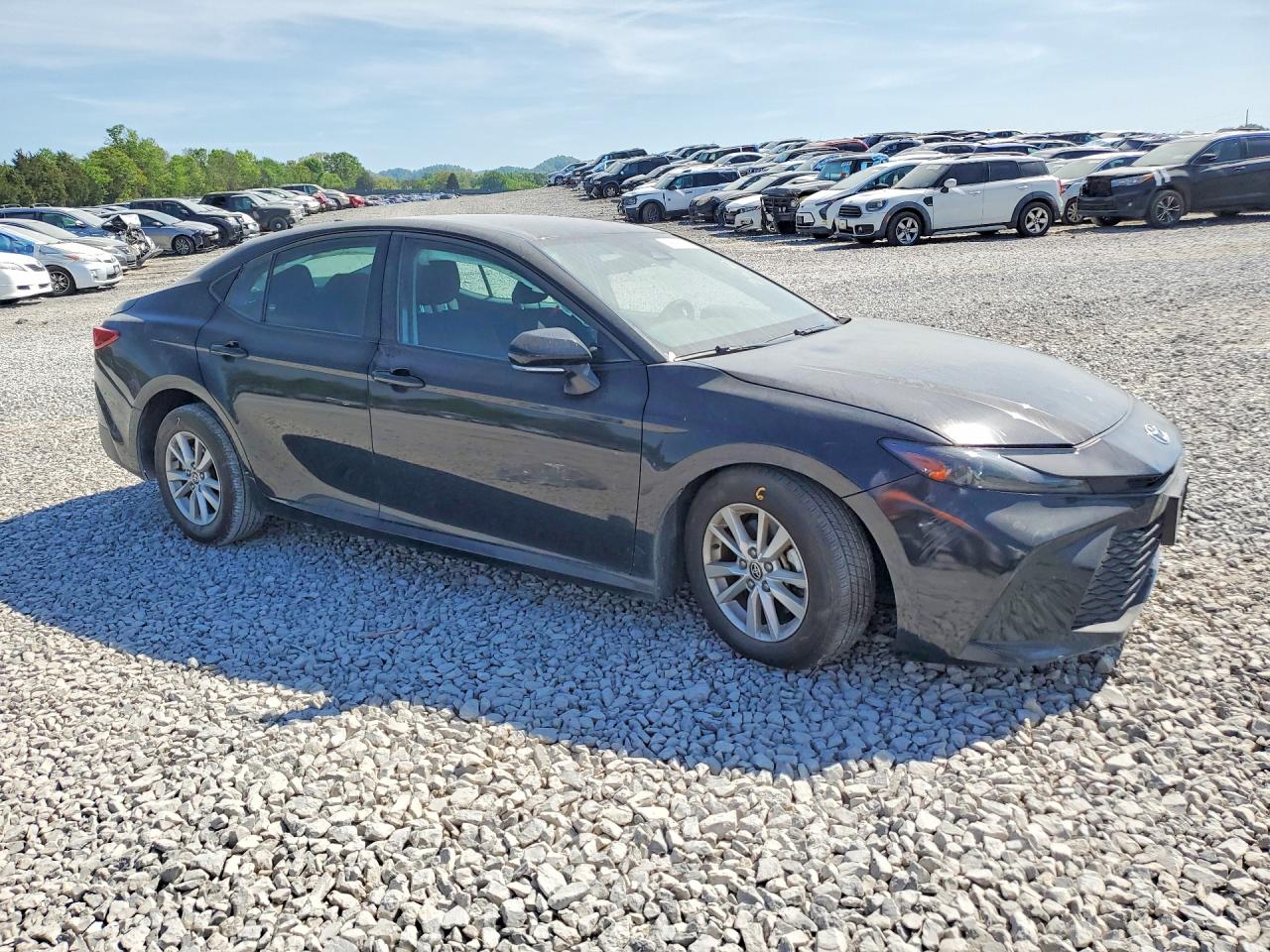2025 Toyota Camry Le Black vin: 4T1DAACK4SU026545
