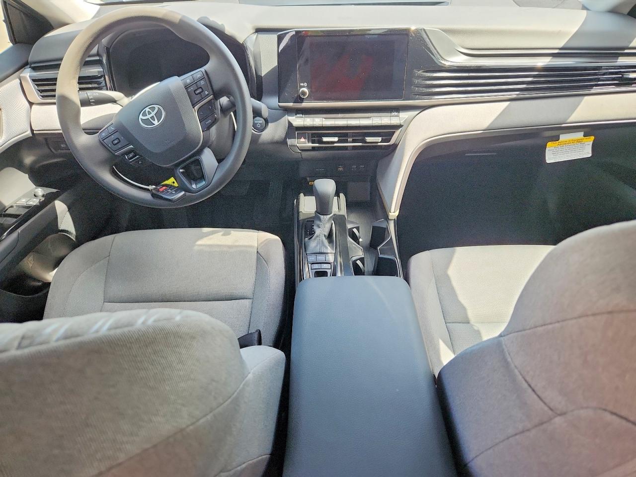 2025 Toyota Camry Le Silver vin: 4T1DAACK4SU150959