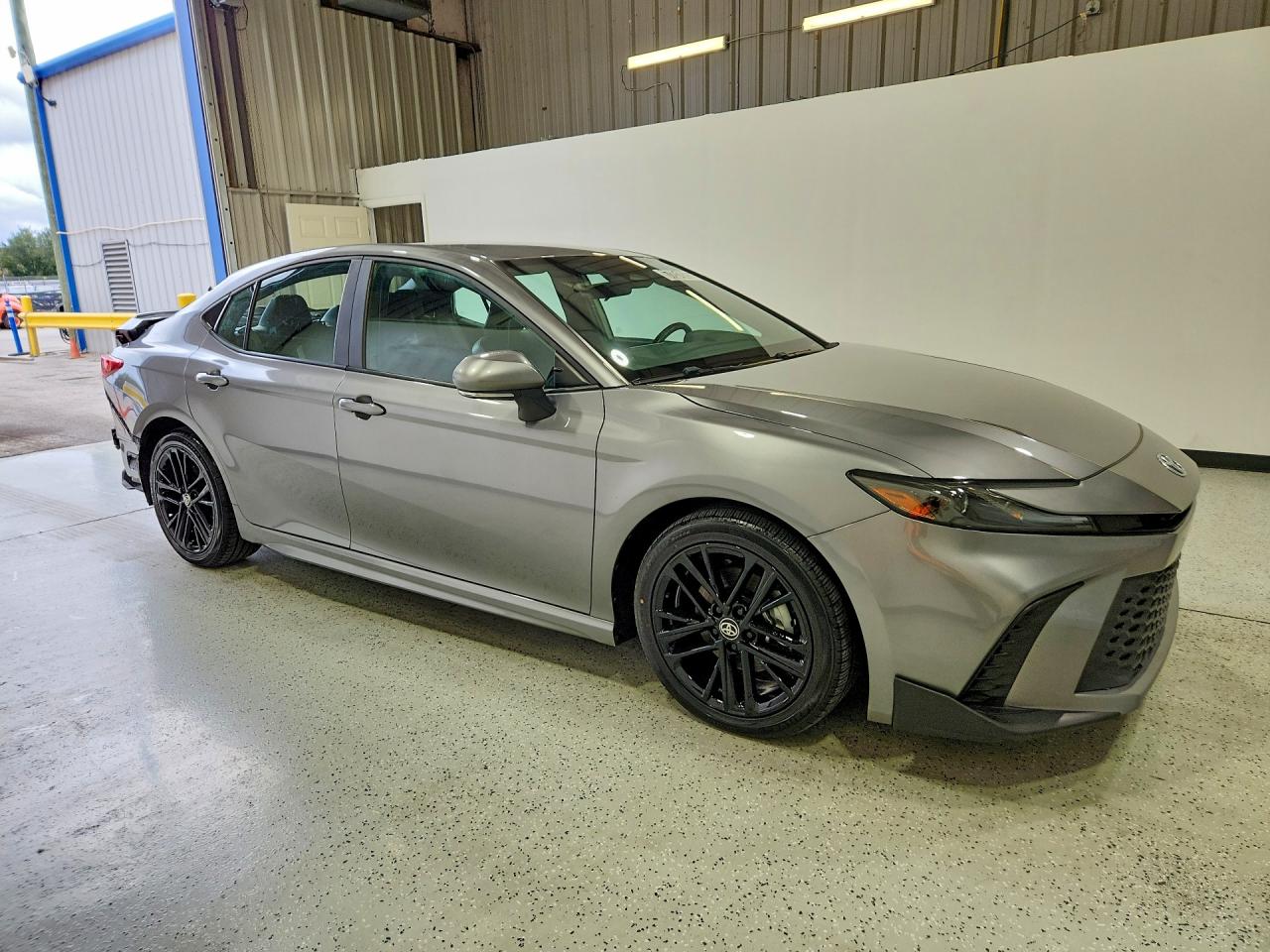 2025 Toyota Camry Se Gray vin: 4T1DAACK4SU520145