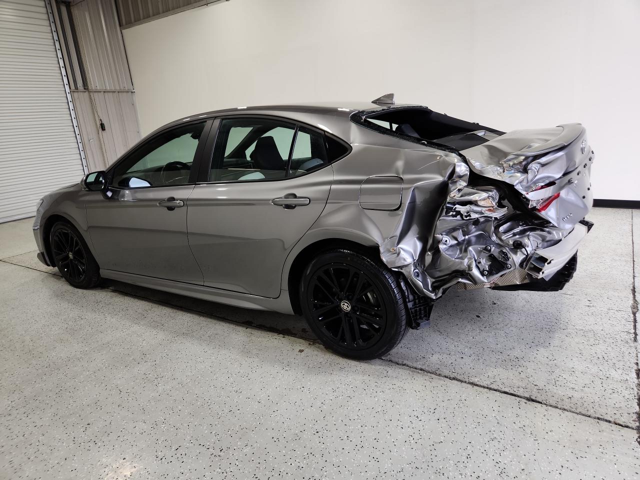 2025 Toyota Camry Se Gray vin: 4T1DAACK4SU520145 Damage: Left Qtr Panel, Dent(S) W/ Paint Dmg, > 12 Inches