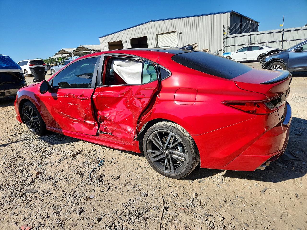 2026 Toyota Camry Xse Красный vin: 4T1DAACK4TU261822