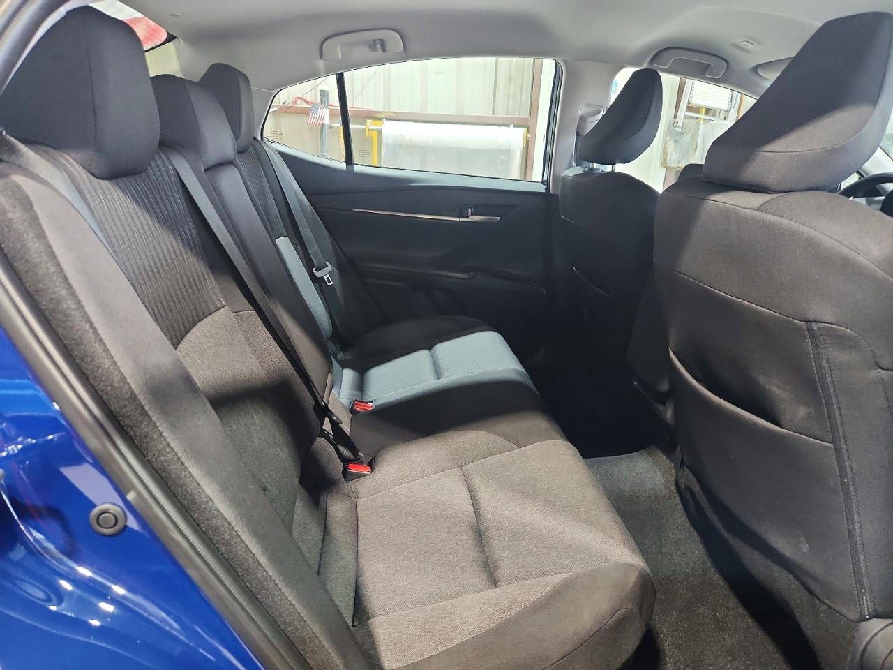 2026 Toyota Camry Le Blue vin: 4T1DAACK4TU265532